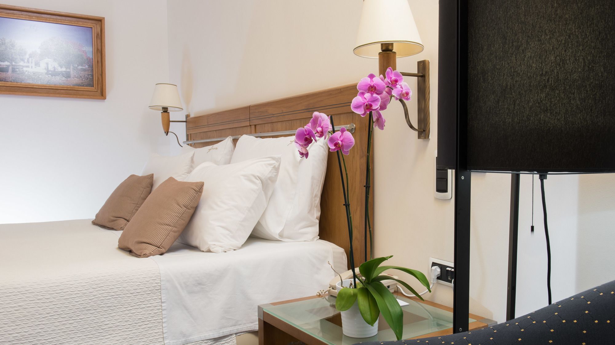 Alexander Beach Hotel & Spa Alexandroupoli Bagian luar foto A bedroom at the hotel